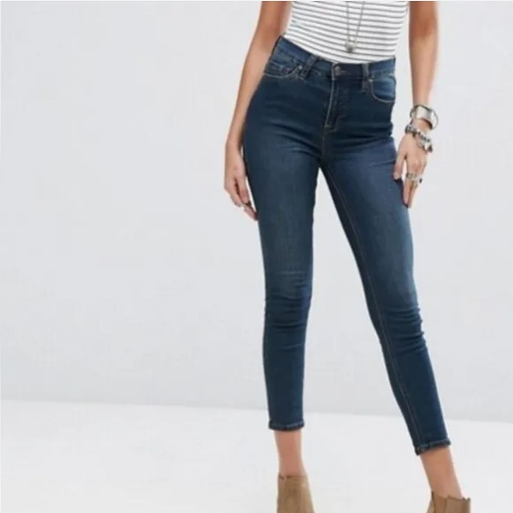 Free People Gummy High Waist Jeans Size 28